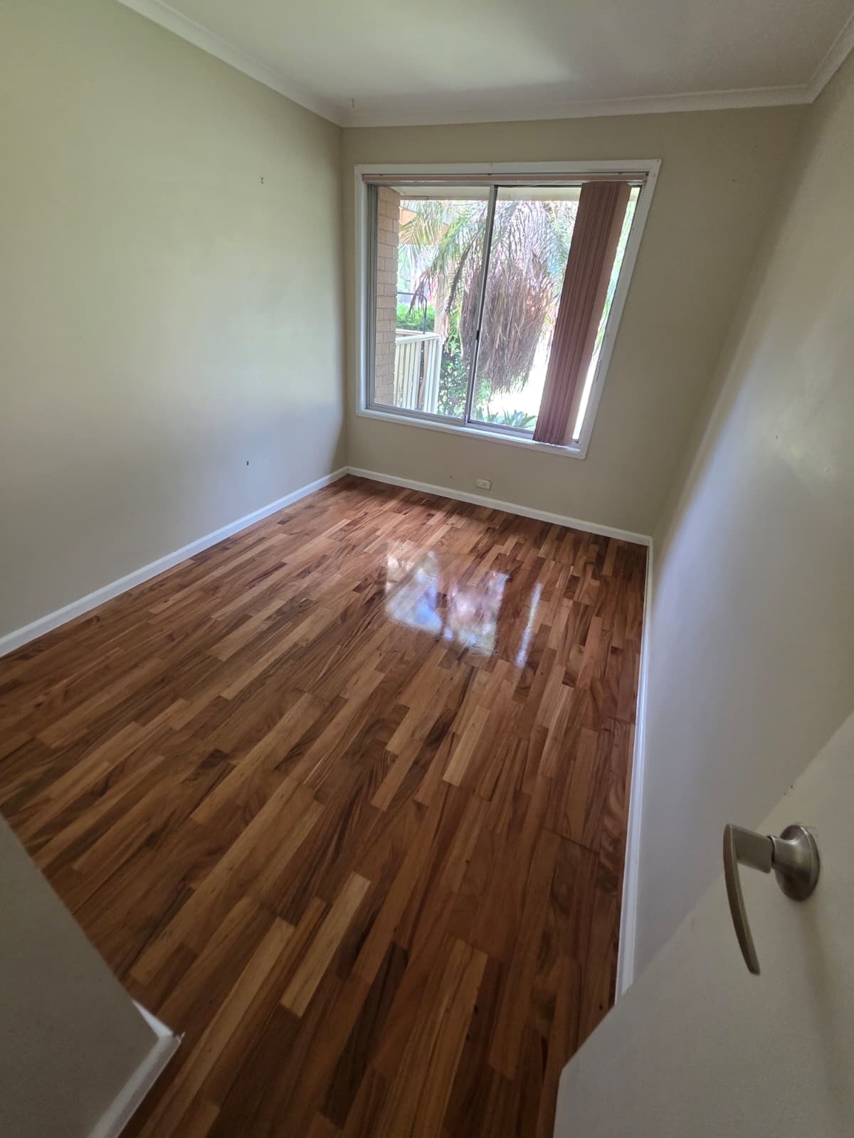 Listing Image9