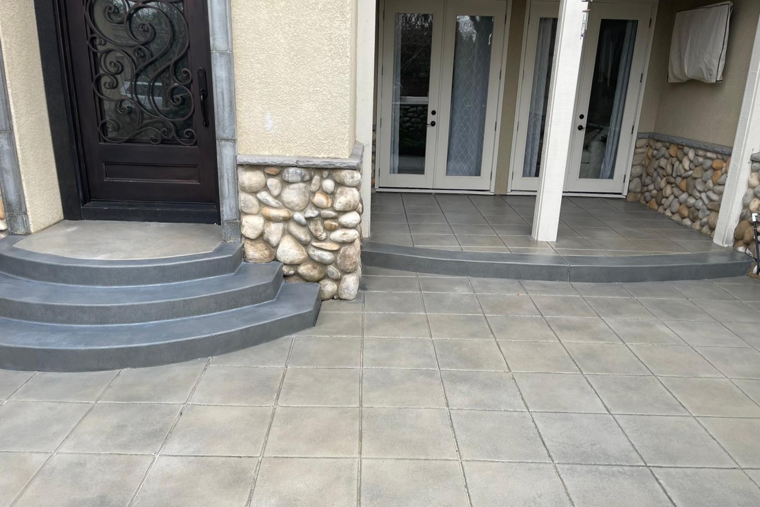 Listing Image0