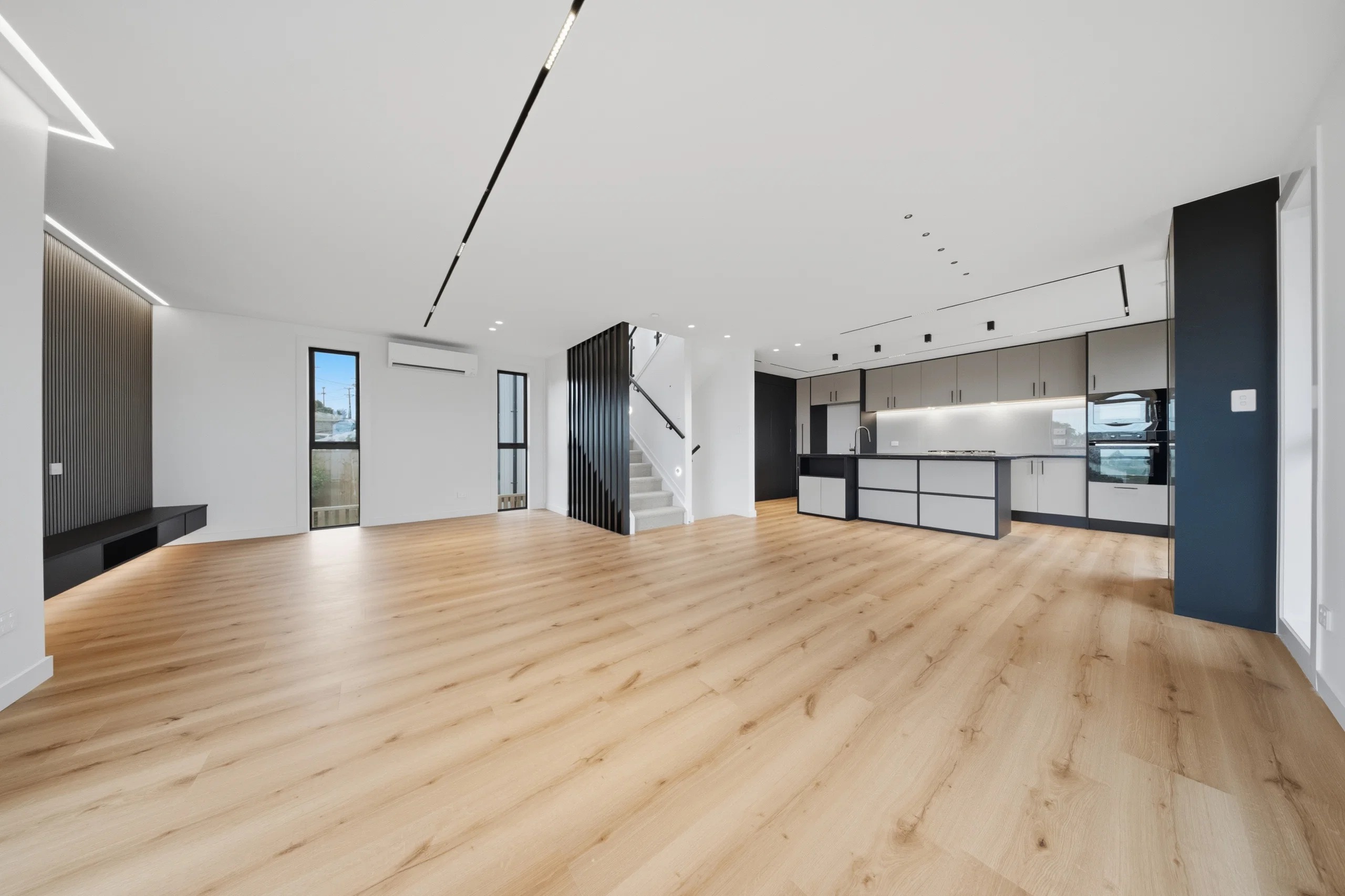 Listing Image1