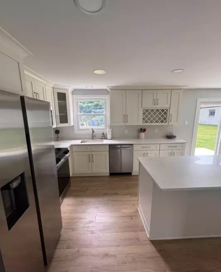 Listing Image1